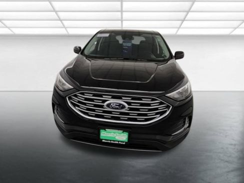 Certified 2022 Ford Edge SEL w/ Convenience Package AWD/4WD image 2