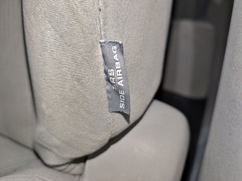 Used 2010 Toyota Corolla LE image 39