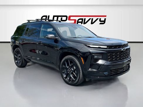 Used 2025 Chevrolet Traverse RS w/ LPO, Floor Liner Package AWD/4WD image 1