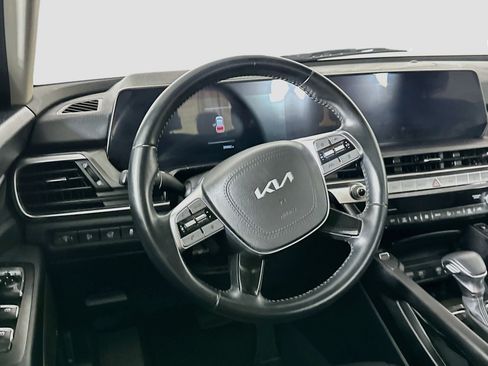 Used 2025 Kia Telluride S FWD image 18