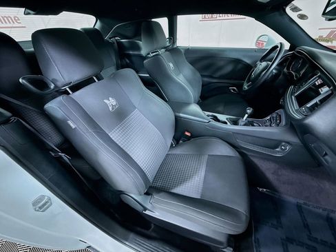 Used 2017 Dodge Challenger R/T Scat Pack image 28