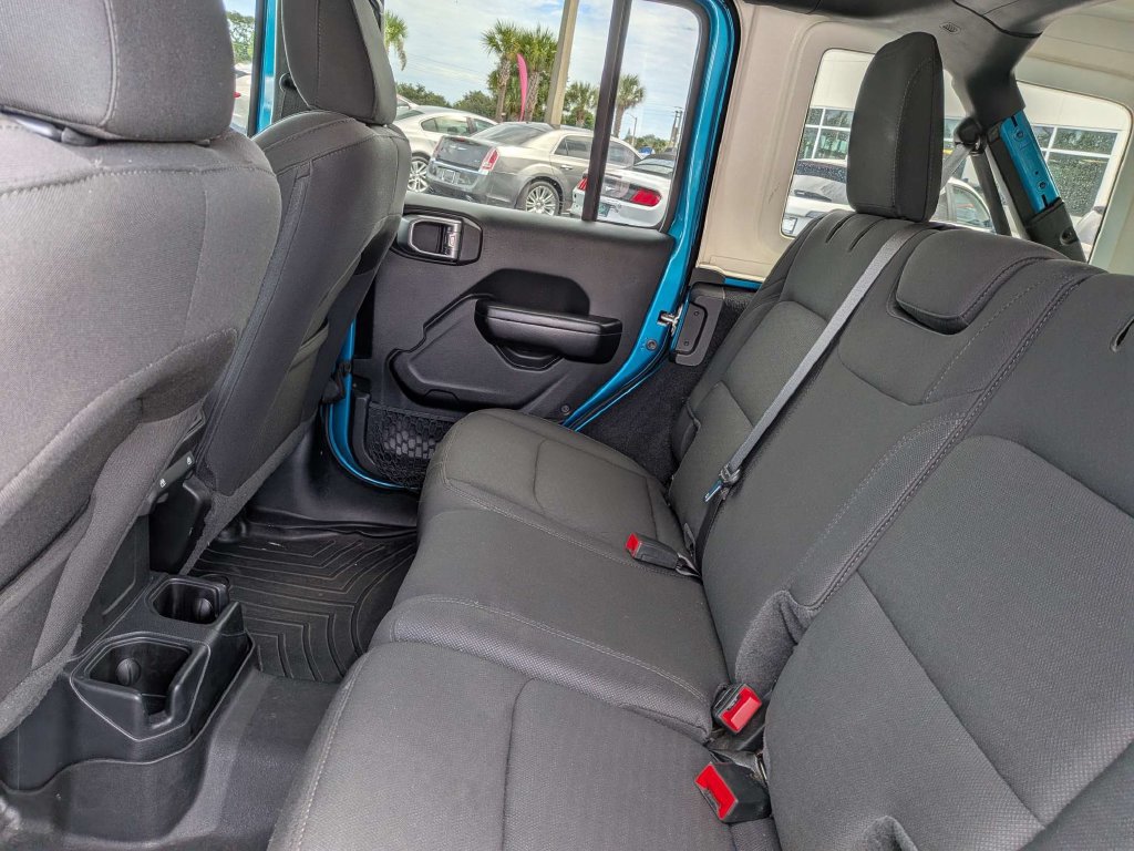 Used 2020 Jeep Wrangler Unlimited Sport S AWD/4WD image 17