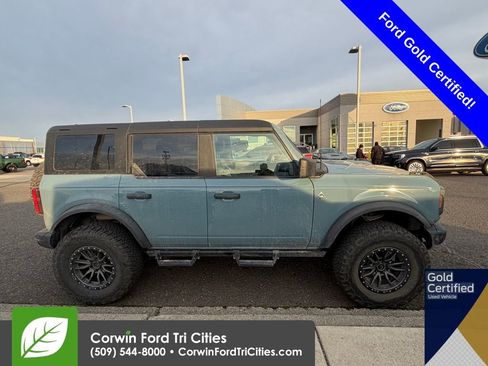 Used 2023 Ford Bronco Black Diamond image 16