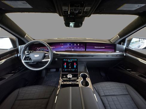 New 2026 Cadillac Escalade ESV Platinum Sport w/ LPO, ONYX Package image 22