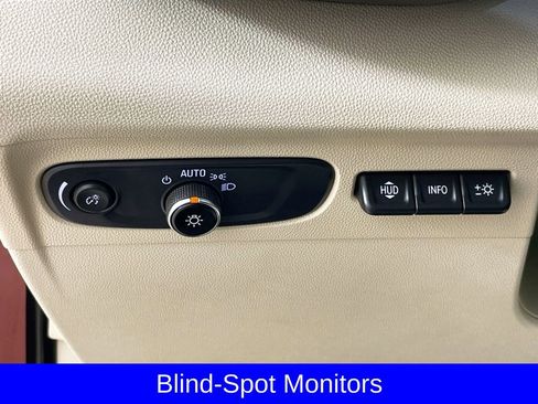 Used 2022 Buick Envision Avenir w/ Premium Seat Package image 12