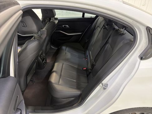 Used 2020 BMW 330i Sedan w/ M Sport Package image 12