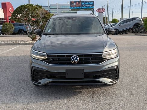 Certified 2023 Volkswagen Tiguan SE R-Line image 7