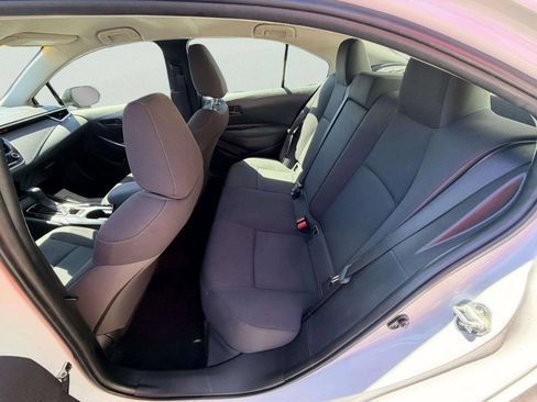 Used 2022 Toyota Corolla LE FWD image 21