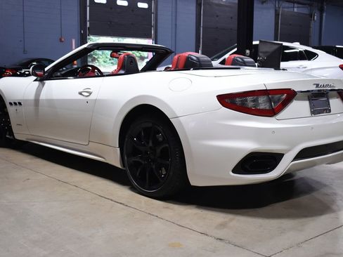 Used 2019 Maserati GranTurismo Sport image 11