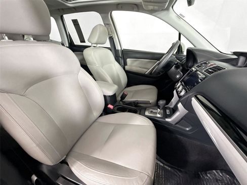 Used 2017 Subaru Forester 2.5i Limited image 44