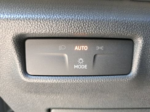 New 2026 Volkswagen Tiguan S image 21