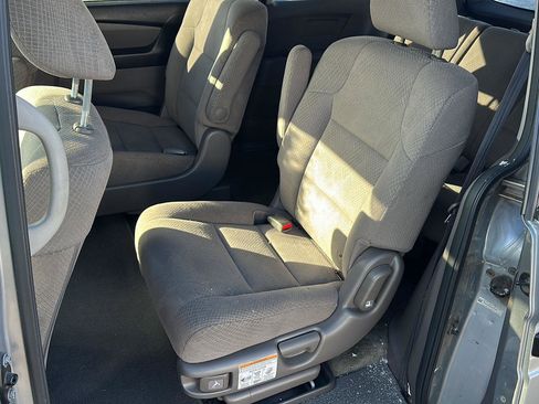Used 2016 Honda Odyssey LX image 13