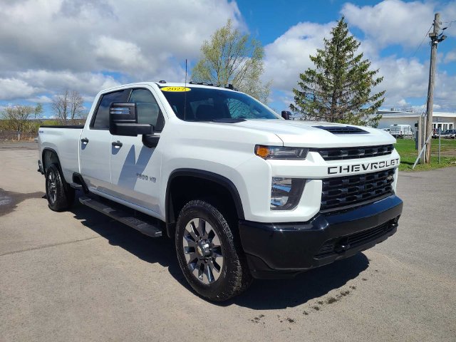 Used 2022 Chevrolet Silverado 2500 Custom w/ Custom Convenience Package AWD/4WD image 4