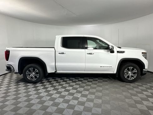 Used 2024 GMC Sierra 1500 SLT RWD image 3