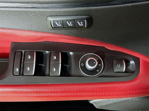 Used 2019 Alfa Romeo Stelvio image 22