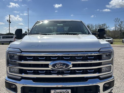 New 2026 Ford F250 Lariat w/ FX4 Off-Road Package AWD/4WD image 2