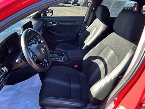 Used 2025 Honda Civic Sport image 17