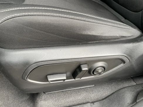 Used 2021 Jeep Grand Cherokee L Laredo w/ Luxury Tech Group I image 19