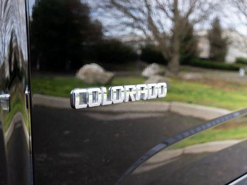 Used 2020 Chevrolet Colorado Z71 AWD/4WD image 19