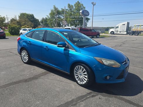 Used 2012 Ford Focus Titanium image 4