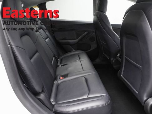 Used 2022 Tesla Model Y Long Range AWD/4WD image 17