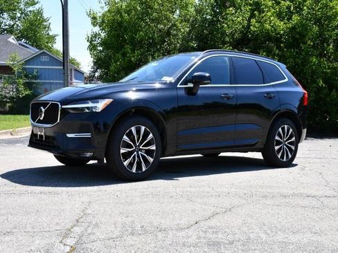 Certified 2023 Volvo XC60 B5 Core w/ Climate Package AWD/4WD image 3