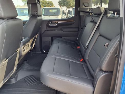 New 2026 Chevrolet Silverado 1500 LT Trail Boss w/ Safety Package image 7