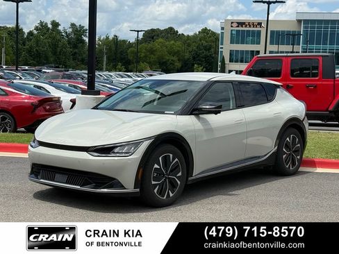 Certified 2024 Kia EV6 Wind w/ Wind Technology Package RWD image 3