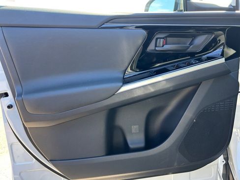 Used 2024 Toyota bZ4X XLE w/ Weather Package image 22