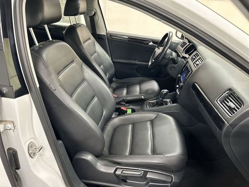Used 2016 Volkswagen Jetta SEL w/ Lighting Package FWD image 23
