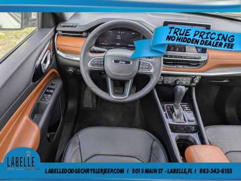 Used 2024 Jeep Compass Limited w/ Elite Group AWD/4WD image 13