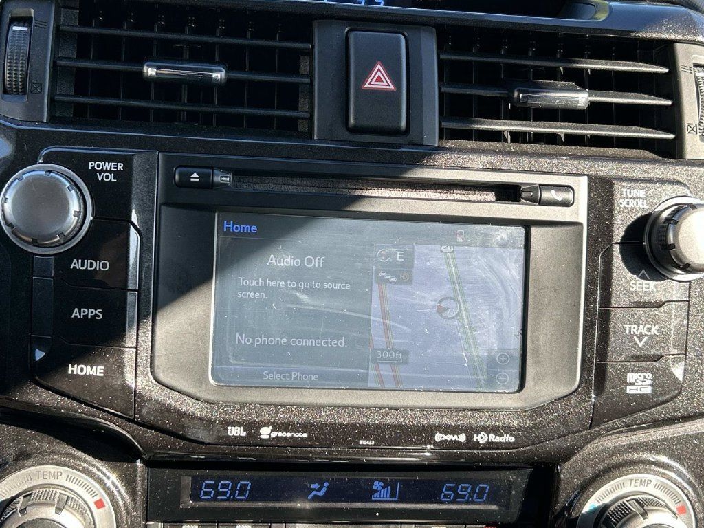 Used 2019 Toyota 4Runner Limited AWD/4WD image 39