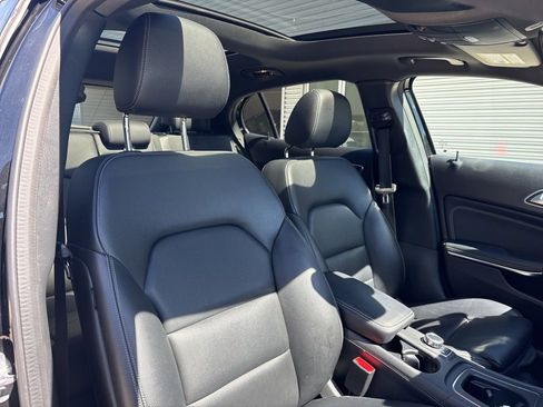 Used 2020 Mercedes-Benz GLA 250 4MATIC image 16