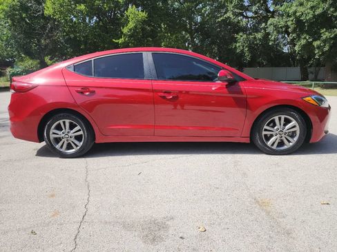 Used 2017 Hyundai Elantra SE FWD image 9