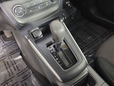 Used 2019 Nissan Sentra S FWD image 32