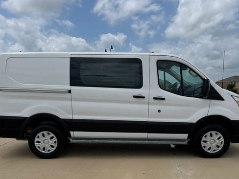 Used 2019 Ford Transit 250 130 Low Roof w/ Exterior Upgrade Package RWD image 9