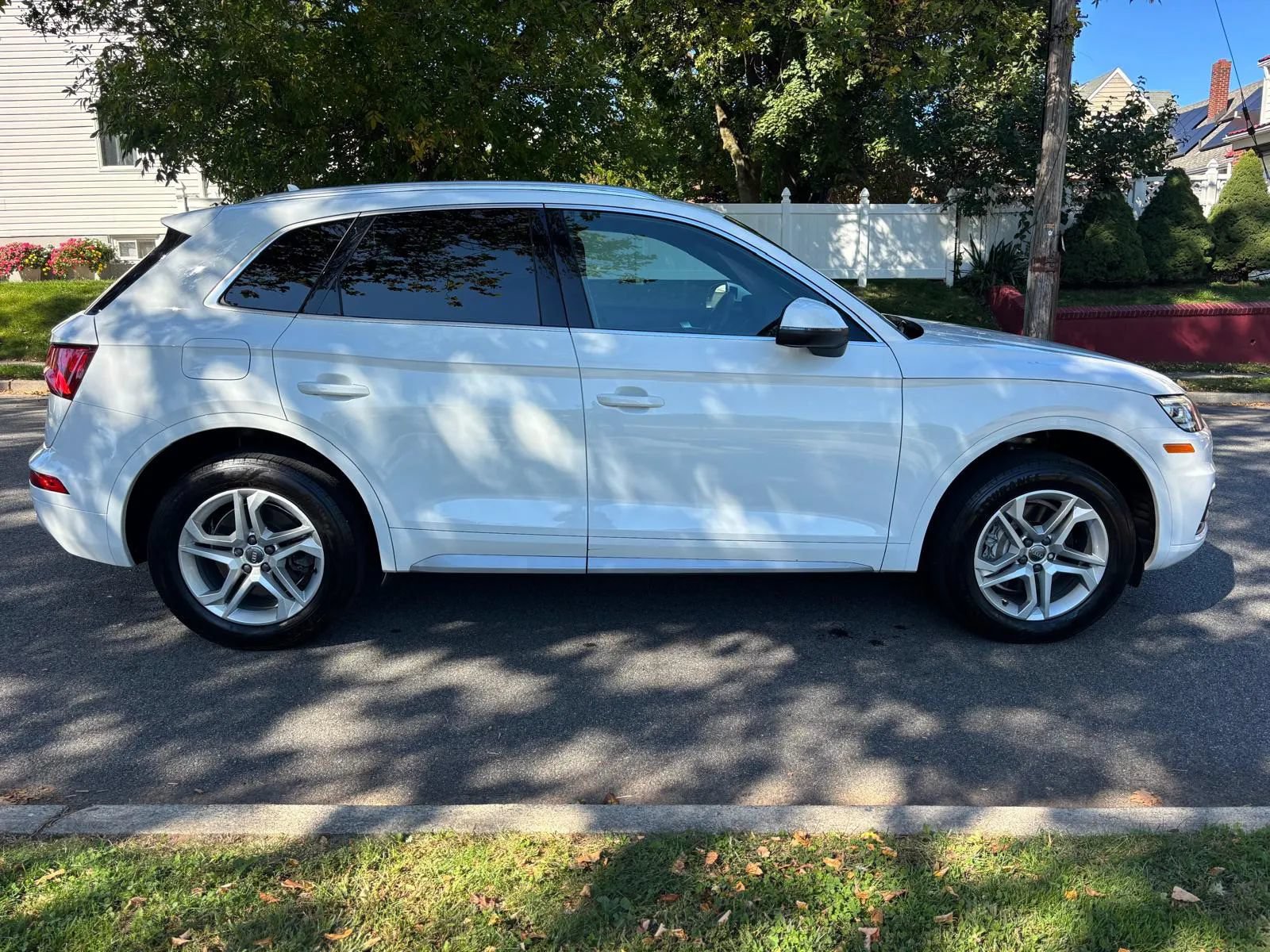 Used 2019 Audi Q5 2.0T Premium w/ Convenience Package AWD/4WD image 8