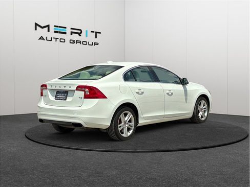 Used 2014 Volvo S60 T5 FWD image 9
