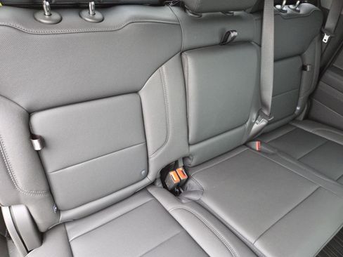 New 2026 GMC Sierra 1500 SLT w/ SLT Premium Plus Package image 24