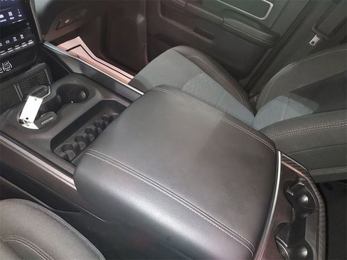 Used 2025 RAM 3500 Big Horn image 27