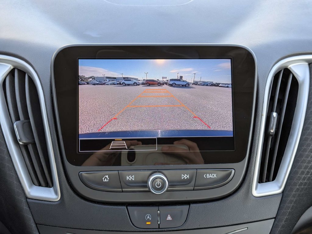 Used 2024 Chevrolet Malibu LT FWD image 28