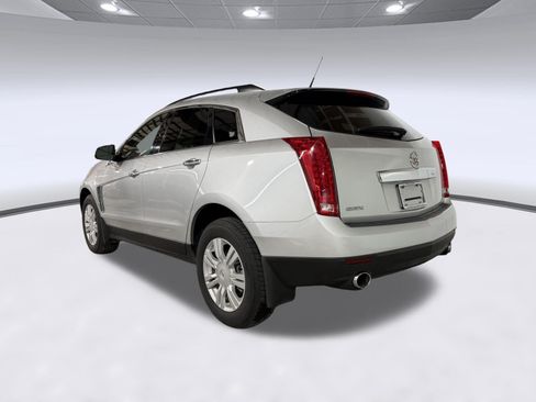 Used 2014 Cadillac SRX FWD image 3