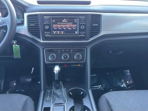 Used 2018 Volkswagen Atlas S FWD image 12