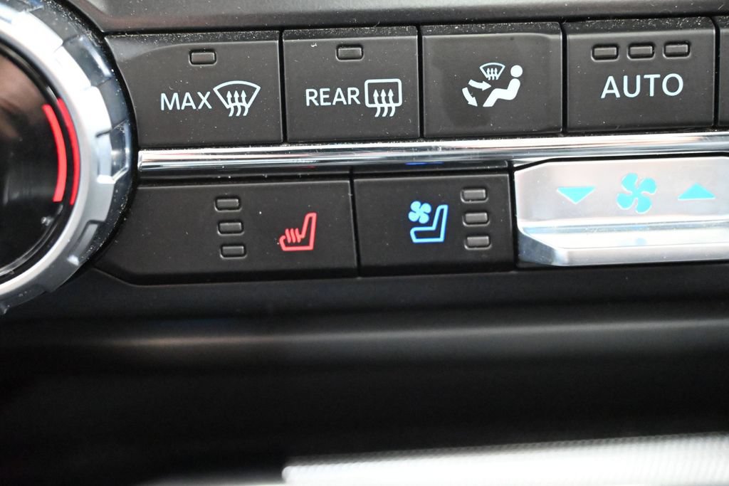 Used 2023 Ford F150 Raptor AWD/4WD image 16
