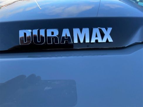 Used 2024 Chevrolet Silverado 1500 ZR2 w/ Technology Package image 9