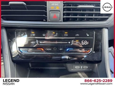 Used 2025 Volkswagen Jetta Sport FWD image 29