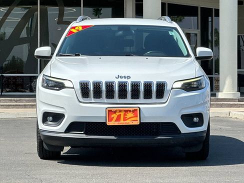 Used 2019 Jeep Cherokee Latitude Plus FWD image 8
