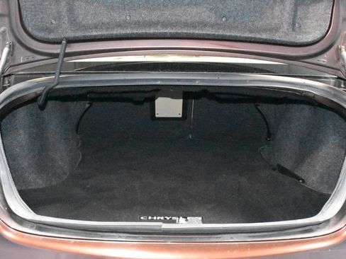 Used 2012 Chrysler 200 Touring FWD image 23