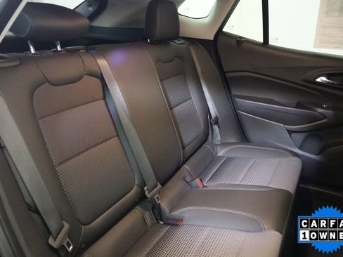 Used 2025 Chevrolet Trax LT image 22