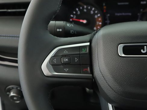 New 2026 Jeep Compass Limited image 10